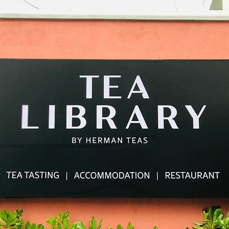 Tea Library Bed and Breakfast Hikkaduwa Eksteriør billede